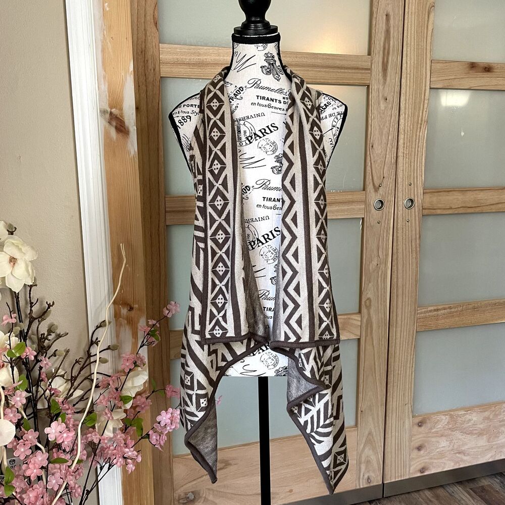Its Our Time Shawl Vest Open Front Waterfall Drape Tribal Aztec Boho Cardigan M